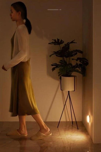 Hareket Sensörlü USB Şarjlı Spot Lamba – Mıknatıslı & Yapışkanlı, Gün Işığı Led Işık