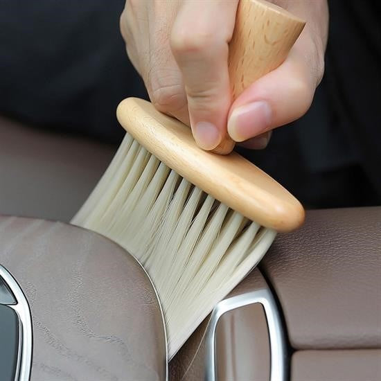 Ahşap Saplı Yumuşak Kıl Fırça – Araba ve Bilgisayar İçin Detaylı Toz Alma Temizlik Fırçası
